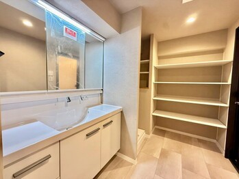 apartment 東京都町田市森野１丁目31-10　渋谷グリーンテラスⅡ1F