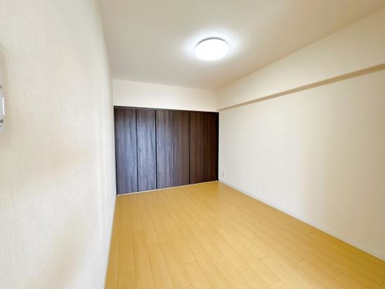 apartment 北海道札幌市白石区北郷一条１丁目5番13号