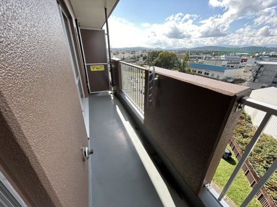 apartment 北海道札幌市白石区北郷一条１丁目5番13号