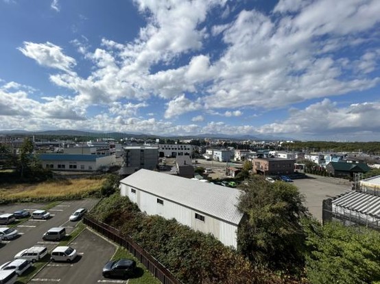 apartment 北海道札幌市白石区北郷一条１丁目5番13号