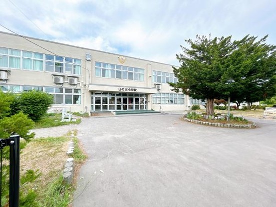 apartment 北海道札幌市白石区北郷一条１丁目5番13号