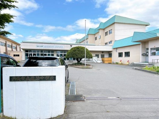 apartment 北海道札幌市白石区北郷一条１丁目5番13号