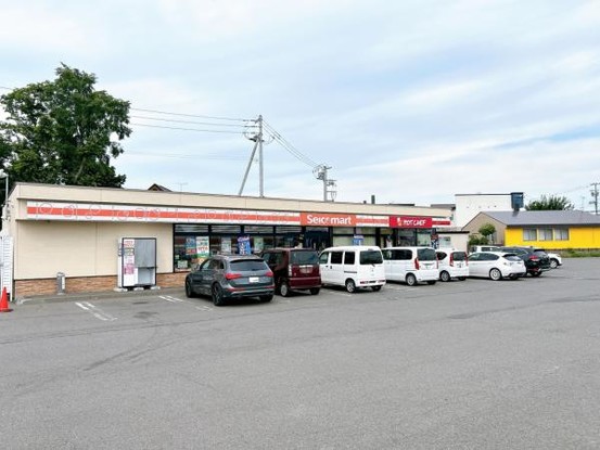 apartment 北海道札幌市白石区北郷一条１丁目5番13号