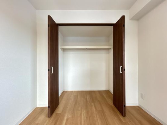 apartment 北海道札幌市白石区北郷一条１丁目5番13号