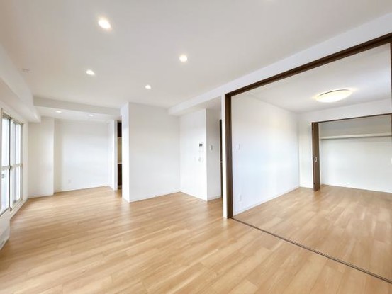 apartment 北海道札幌市白石区北郷一条１丁目5番13号