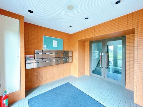 apartment 北海道札幌市白石区北郷一条１丁目5番13号