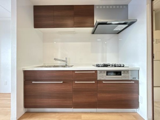 apartment 北海道札幌市白石区北郷一条１丁目5番13号