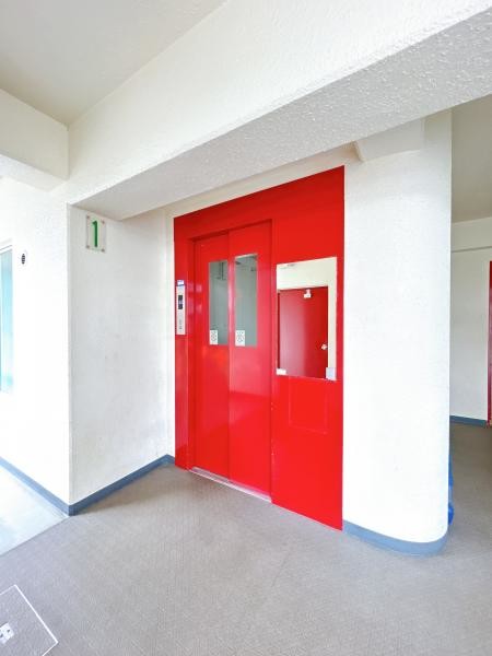 apartment 北海道札幌市白石区北郷一条１丁目5番13号