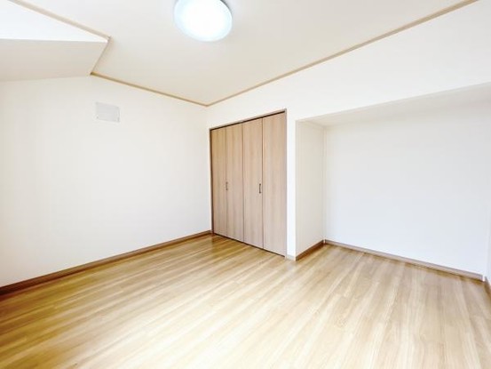 detached 北海道札幌市白石区北郷一条１丁目5番13号