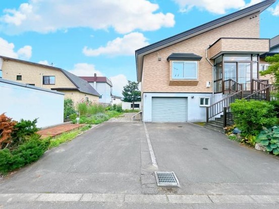 detached 北海道深川市北光町１丁目
地図を見る