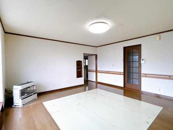 detached 北海道深川市北光町１丁目
地図を見る