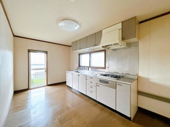 detached 北海道深川市北光町１丁目
地図を見る