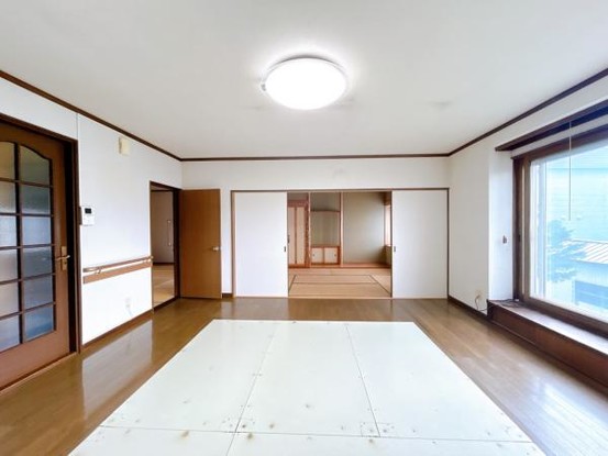 detached 北海道深川市北光町１丁目
地図を見る