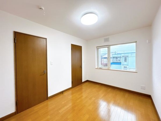 detached 北海道岩見沢市南町八条２丁目2番12号　小田ﾋﾞﾙ1F