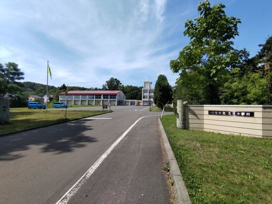detached 北海道岩見沢市南町八条２丁目2番12号　小田ﾋﾞﾙ1F