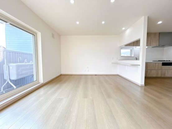 detached 北海道岩見沢市南町八条２丁目2番12号　小田ﾋﾞﾙ1F