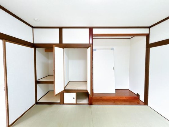 detached 北海道岩見沢市南町八条２丁目2番12号　小田ﾋﾞﾙ1F