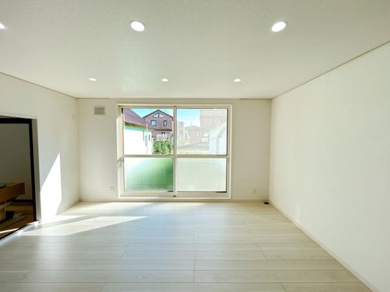 detached 北海道岩見沢市南町八条２丁目2番12号　小田ﾋﾞﾙ1F