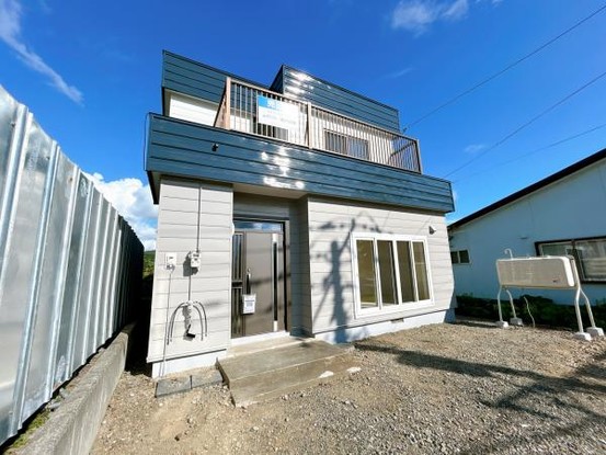 detached 北海道岩見沢市南町八条２丁目2番12号　小田ﾋﾞﾙ1F