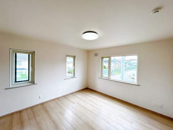 detached 北海道岩見沢市南町八条２丁目2番12号　小田ﾋﾞﾙ1F