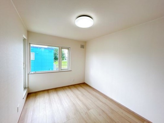 detached 北海道岩見沢市南町八条２丁目2番12号　小田ﾋﾞﾙ1F