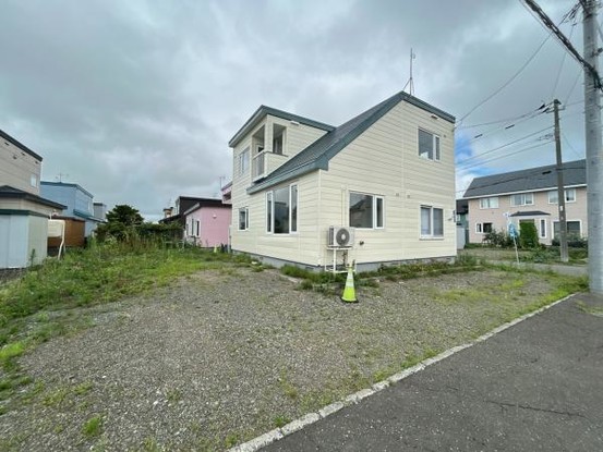 detached 北海道岩見沢市南町八条２丁目2番12号　小田ﾋﾞﾙ1F
