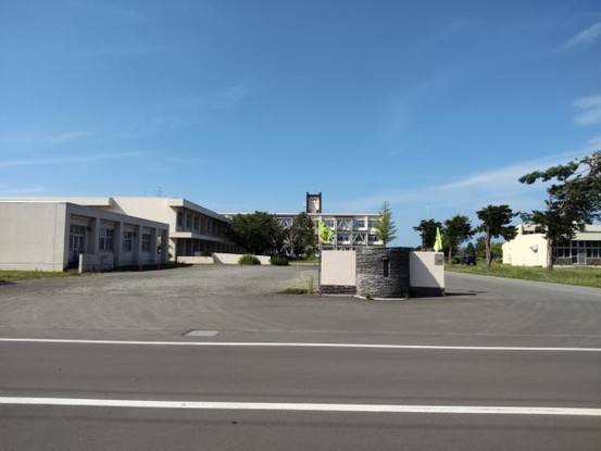 detached 北海道岩見沢市南町八条２丁目2番12号　小田ﾋﾞﾙ1F