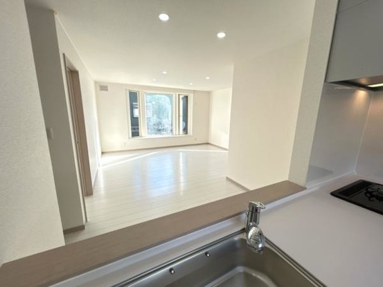 detached 北海道岩見沢市南町八条２丁目2番12号　小田ﾋﾞﾙ1F