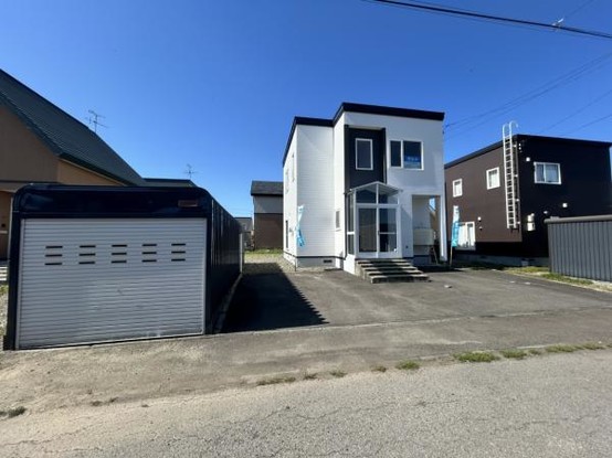 detached 北海道岩見沢市南町八条２丁目2番12号　小田ﾋﾞﾙ1F