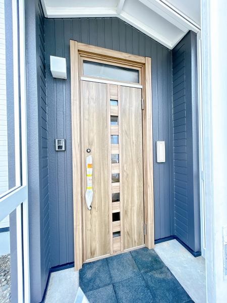 detached 北海道岩見沢市南町八条２丁目2番12号　小田ﾋﾞﾙ1F