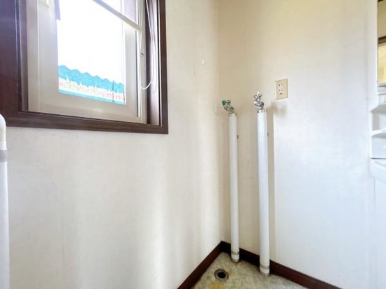 detached 北海道岩見沢市南町八条２丁目2番12号　小田ﾋﾞﾙ1F