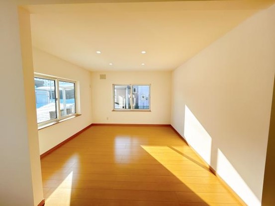 detached 北海道岩見沢市南町八条２丁目2番12号　小田ﾋﾞﾙ1F