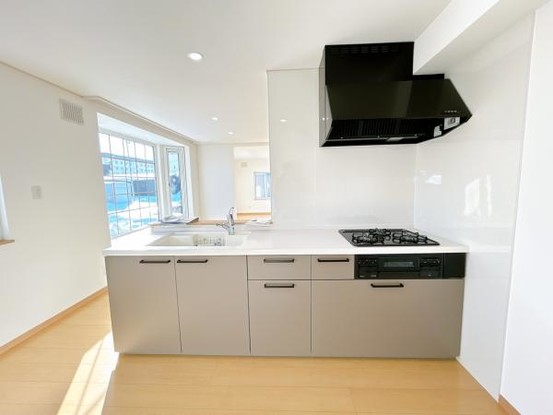 detached 北海道岩見沢市南町八条２丁目2番12号　小田ﾋﾞﾙ1F