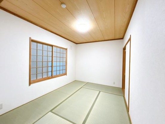 detached 北海道岩見沢市南町八条２丁目2番12号　小田ﾋﾞﾙ1F