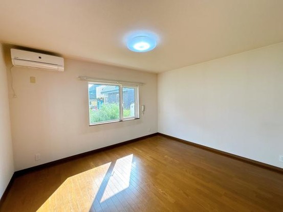 detached 北海道岩見沢市南町八条２丁目2番12号　小田ﾋﾞﾙ1F