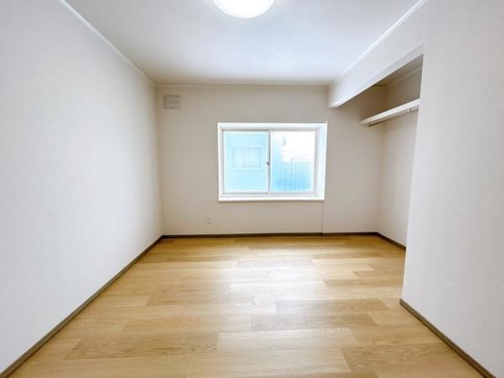 detached 北海道岩見沢市南町八条２丁目2番12号　小田ﾋﾞﾙ1F