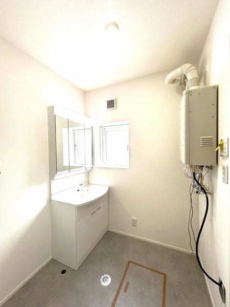 detached 北海道函館市美原５丁目18-19　ブレッシングハウス1階