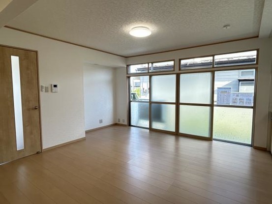 detached 青森県十和田市大字三本木字稲吉85-66