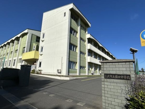 detached 青森県十和田市大字三本木字稲吉85-66