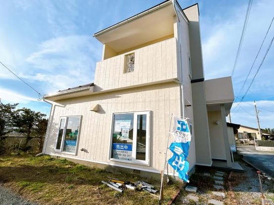 detached 青森県十和田市大字三本木字下平
地図を見る