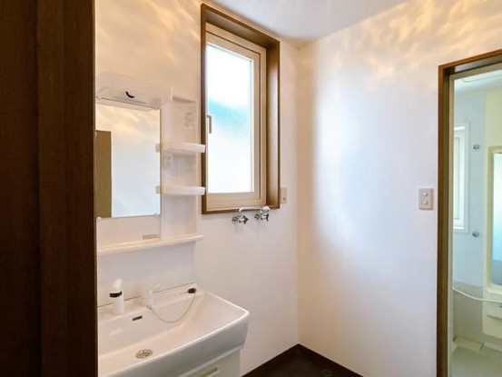 detached 青森県十和田市大字三本木字下平
地図を見る