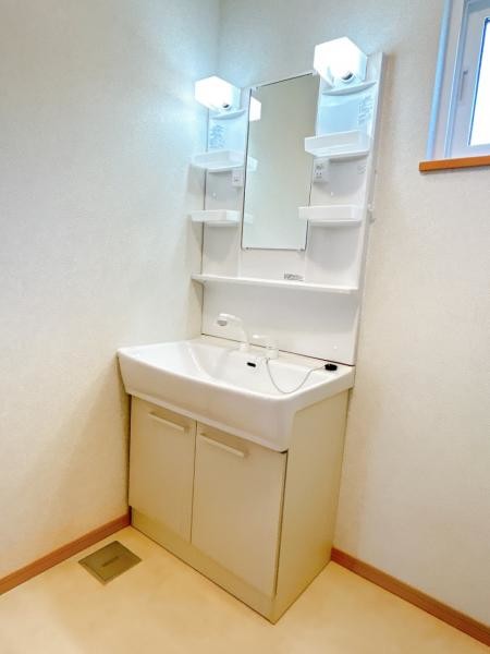 detached 青森県八戸市城下１丁目14-4　地代所ビル　1-C号室