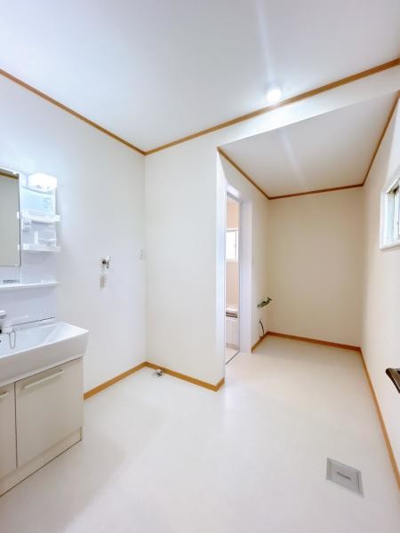 detached 青森県八戸市城下１丁目14-4　地代所ビル　1-C号室