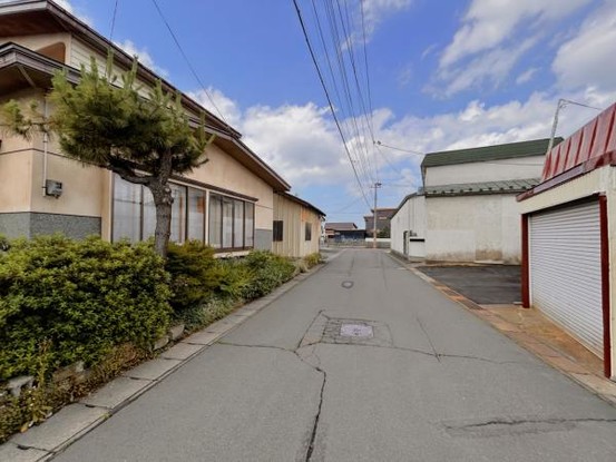 detached 青森県弘前市大字八幡町２丁目８-６　プレステージ青山１０５