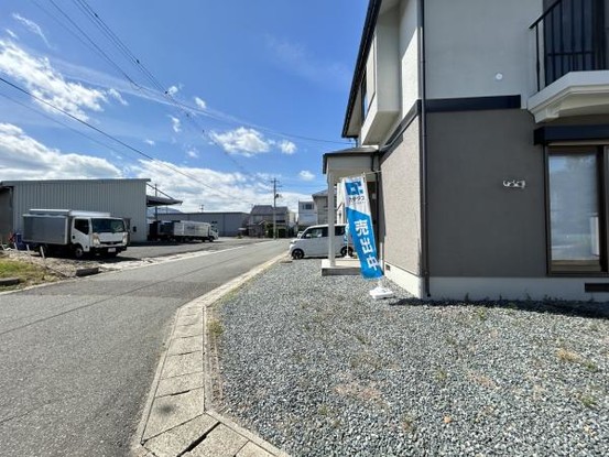detached 岩手県紫波郡矢巾町大字広宮沢第１０地割
地図を見る