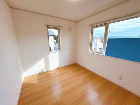 detached 岩手県紫波郡紫波町中島字前郷
地図を見る