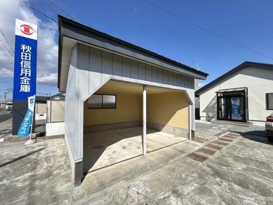 detached 秋田県南秋田郡八郎潟町字昼根下
地図を見る