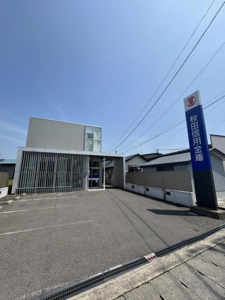 detached 秋田県南秋田郡八郎潟町字昼根下
地図を見る