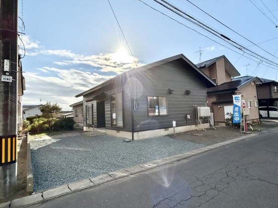 detached 秋田県潟上市飯田川飯塚字塞ノ神
地図を見る