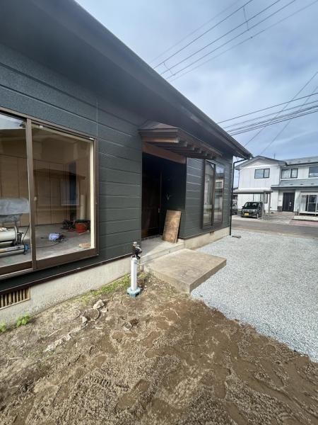 detached 秋田県潟上市飯田川飯塚字塞ノ神
地図を見る